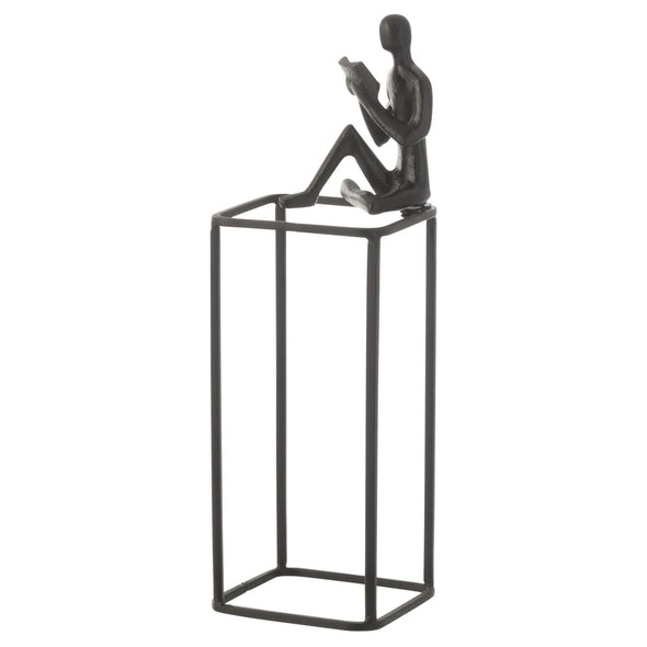 Escultura Figura Lendo Livro No Cubo Em Aluminio 35cm