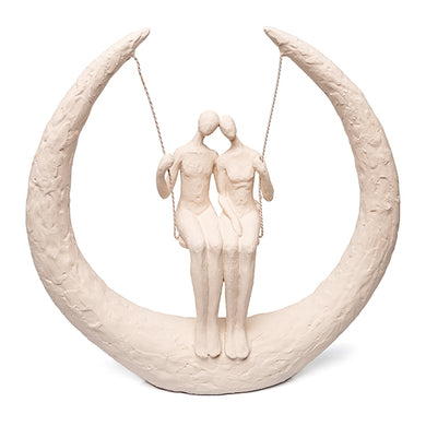 Escultura Casal No Balanco Creme 32cm