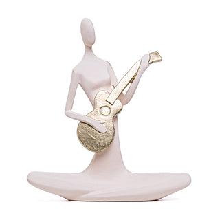 Escultura Figura Tocando Violao Creme 20cm