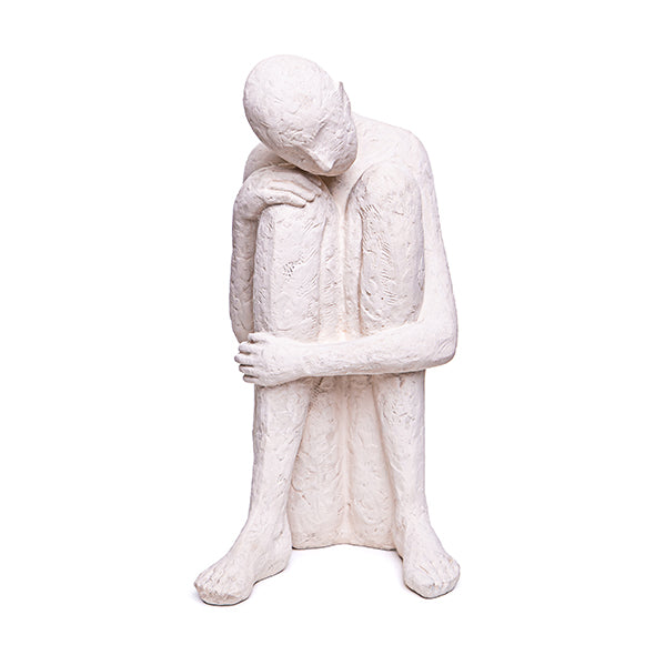 Escultura Figura Sentada Pensativa Creme H 30cm