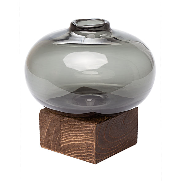 Vaso Gota de Vidro Fume C/ Base Em Madeira 18cm