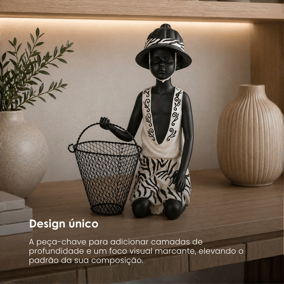 Escultura Homem Sentado C/ Cesta 28cm