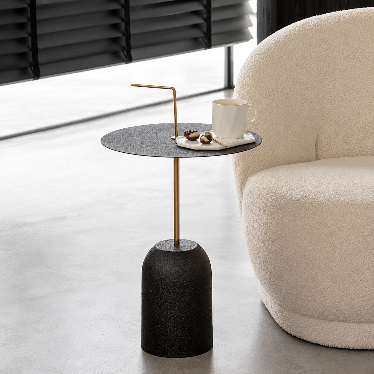 Mesal Lateral Disco Preto/Gold Em Metal 30X68cm