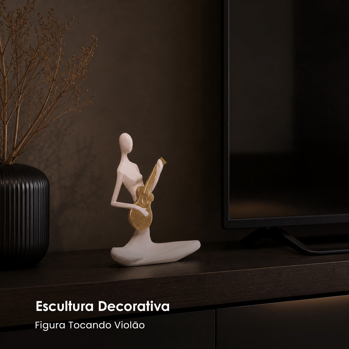 Escultura Figura Tocando Violao Creme 20cm