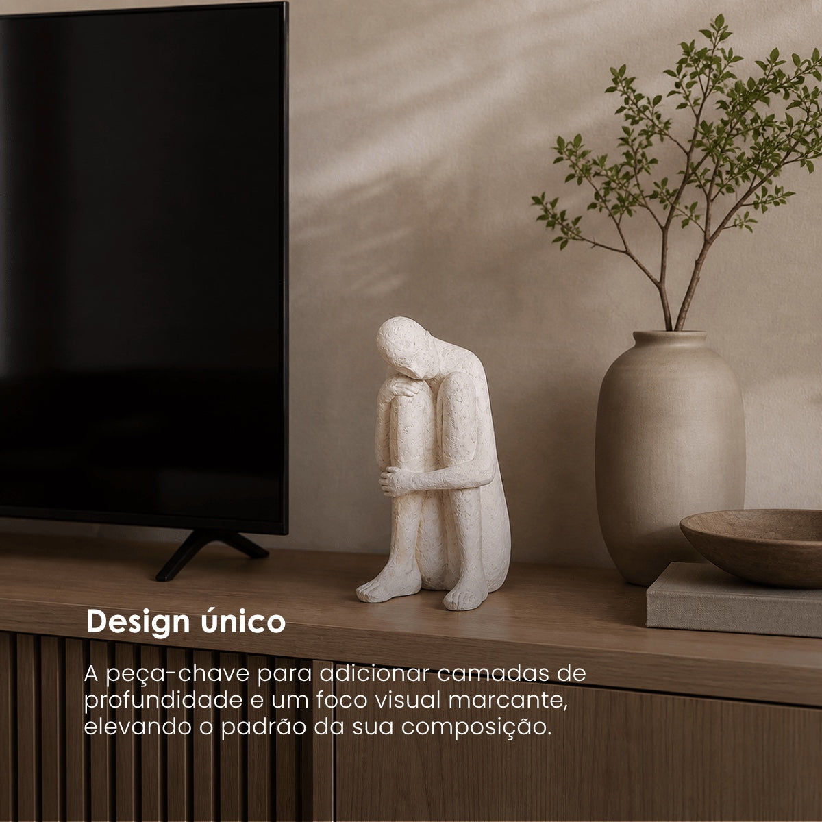 Escultura Figura Sentada Pensativa Creme H 30cm