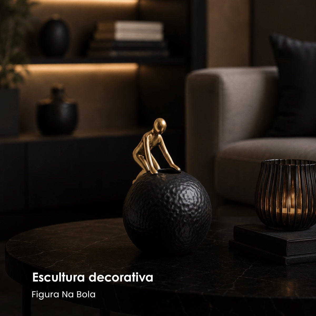 Escultura Figura Na Bola 20cm