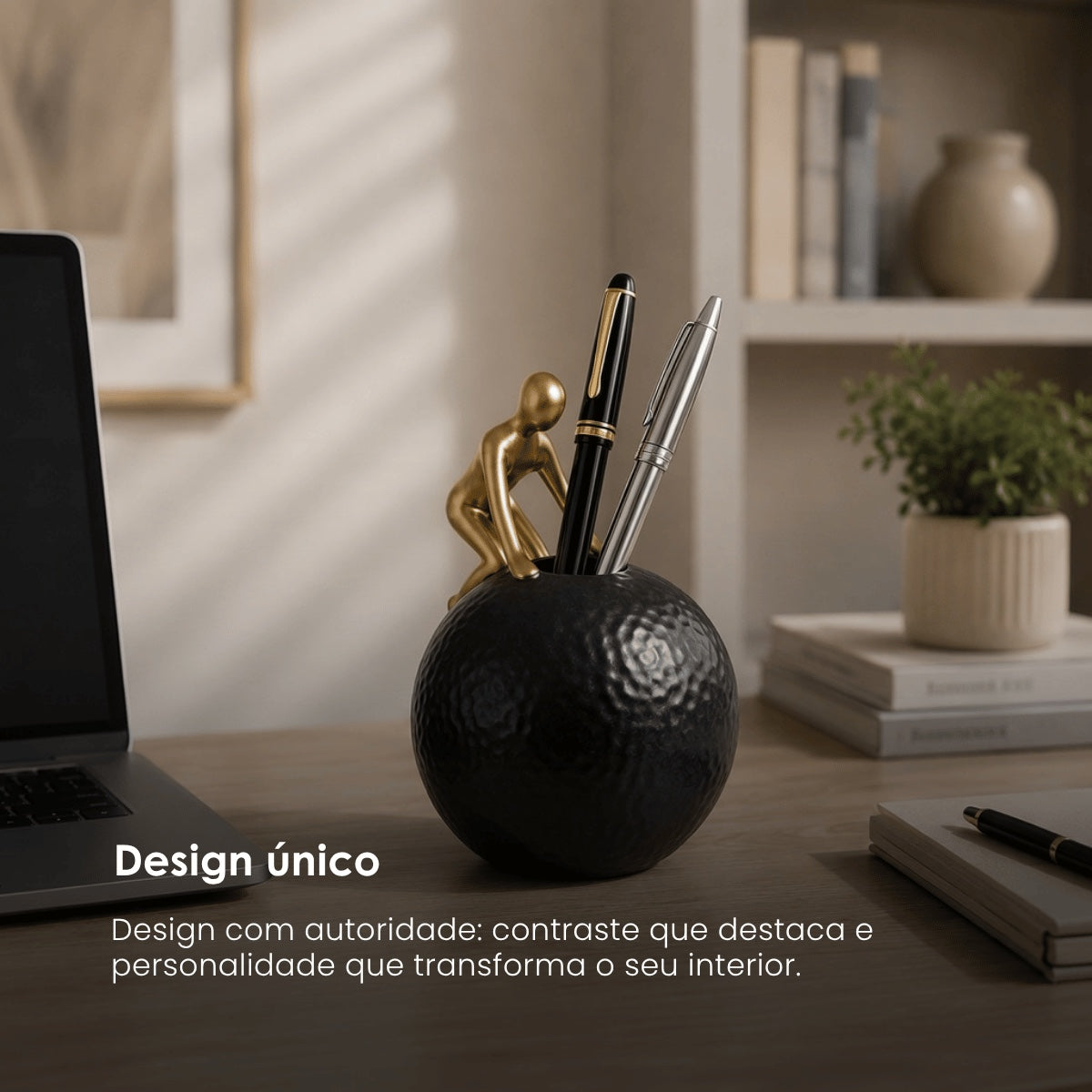 Escultura Figura Na Bola 20cm