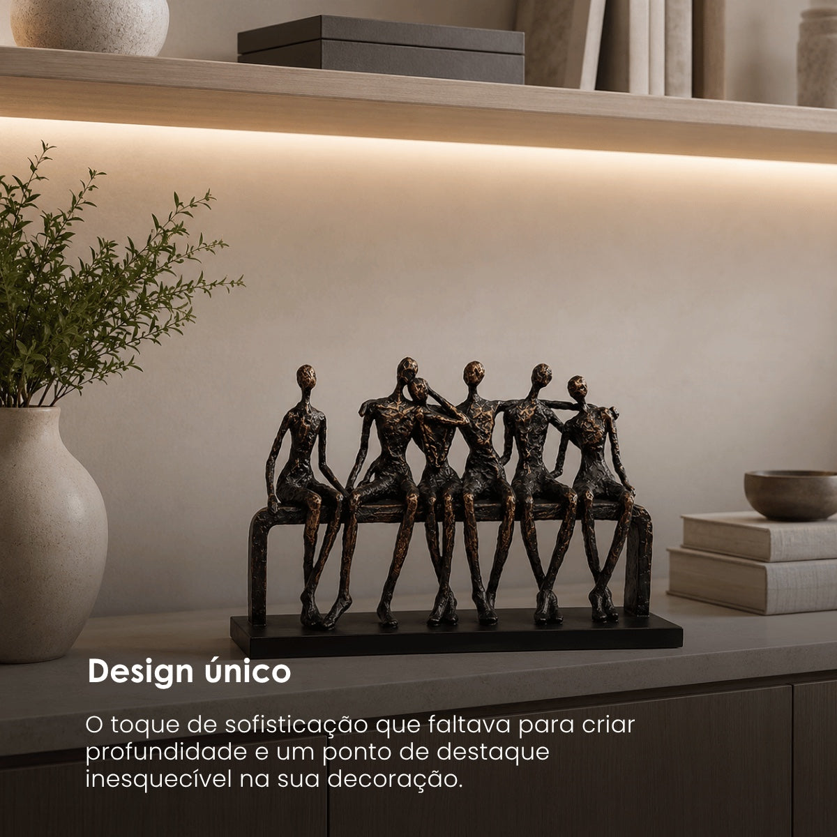 Escultura Figuras Sentadas No Banco 38x25cm