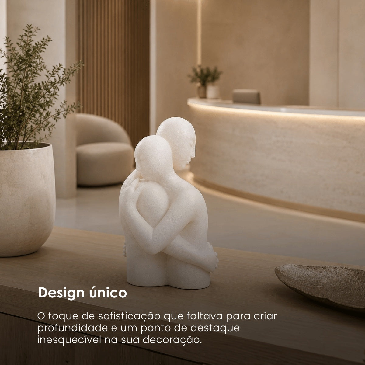 Escultura Casal Abracado Em Quartzo 39cm